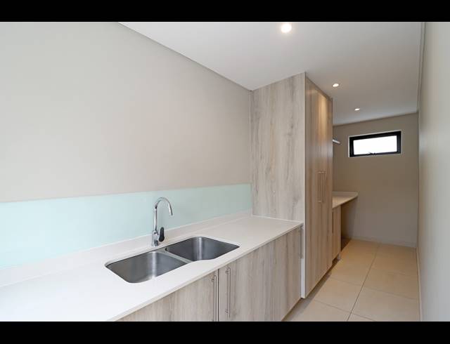 4 BEDROOM HOUSE FOR SALE IN NORWOOD